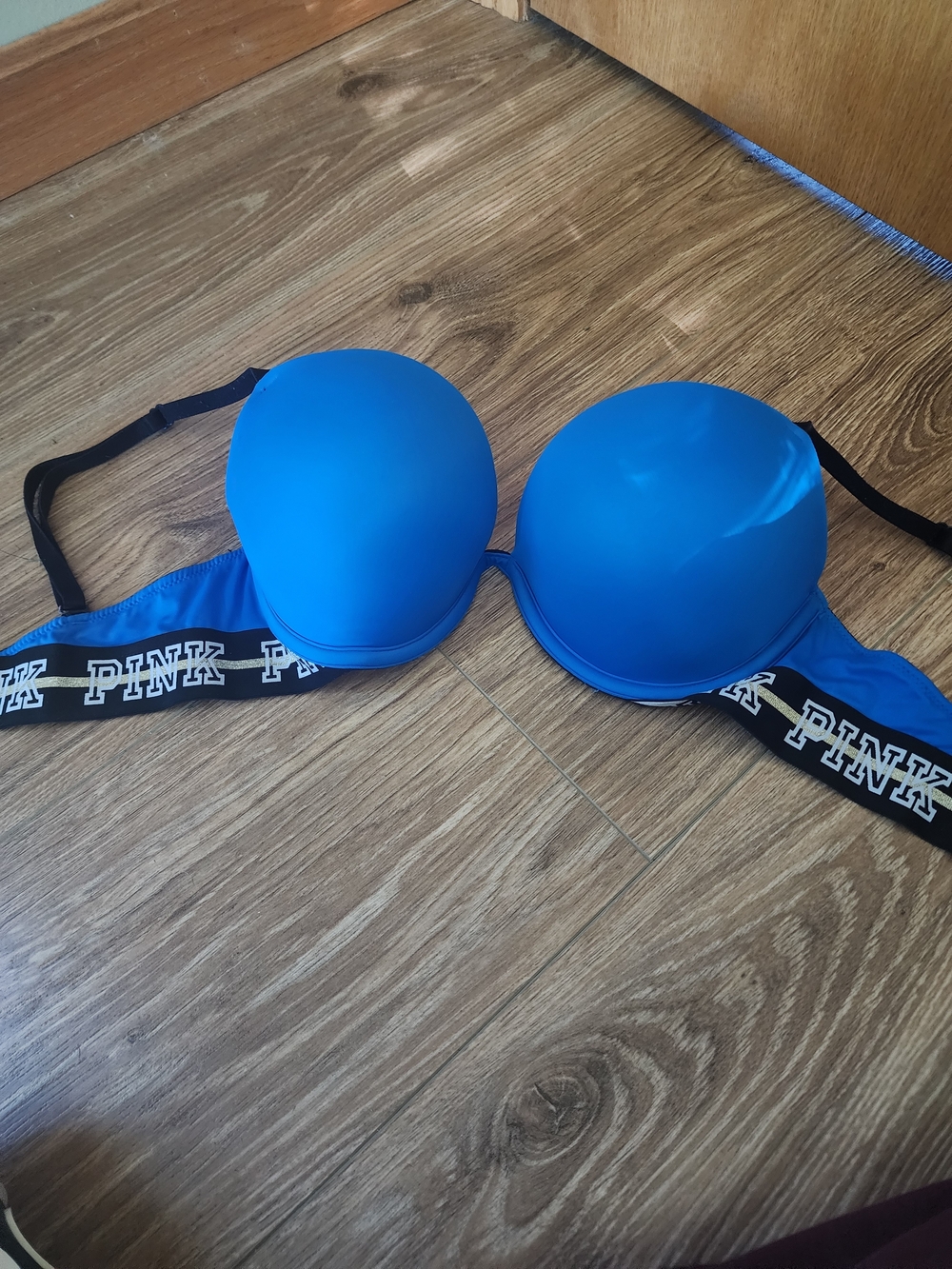PINK Victoria's Secret Bright Blue Molded Push-Up Bra